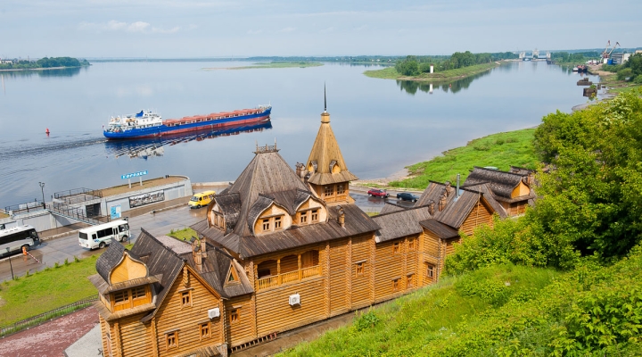 Маленький городок на волге